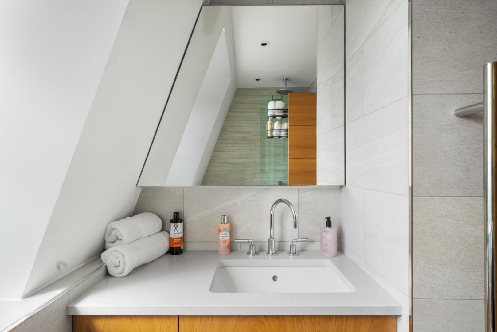 לונדון Stunning 1-Bedroom Penthouse In Marble Arch 72 מראה חיצוני תמונה