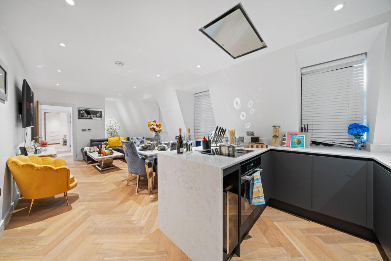 לונדון Stunning 1-Bedroom Penthouse In Marble Arch 72 מראה חיצוני תמונה