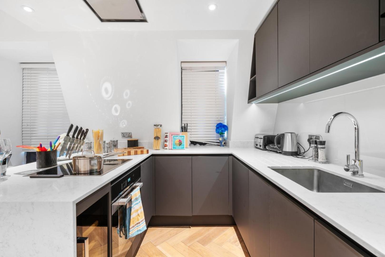 לונדון Stunning 1-Bedroom Penthouse In Marble Arch 72 מראה חיצוני תמונה